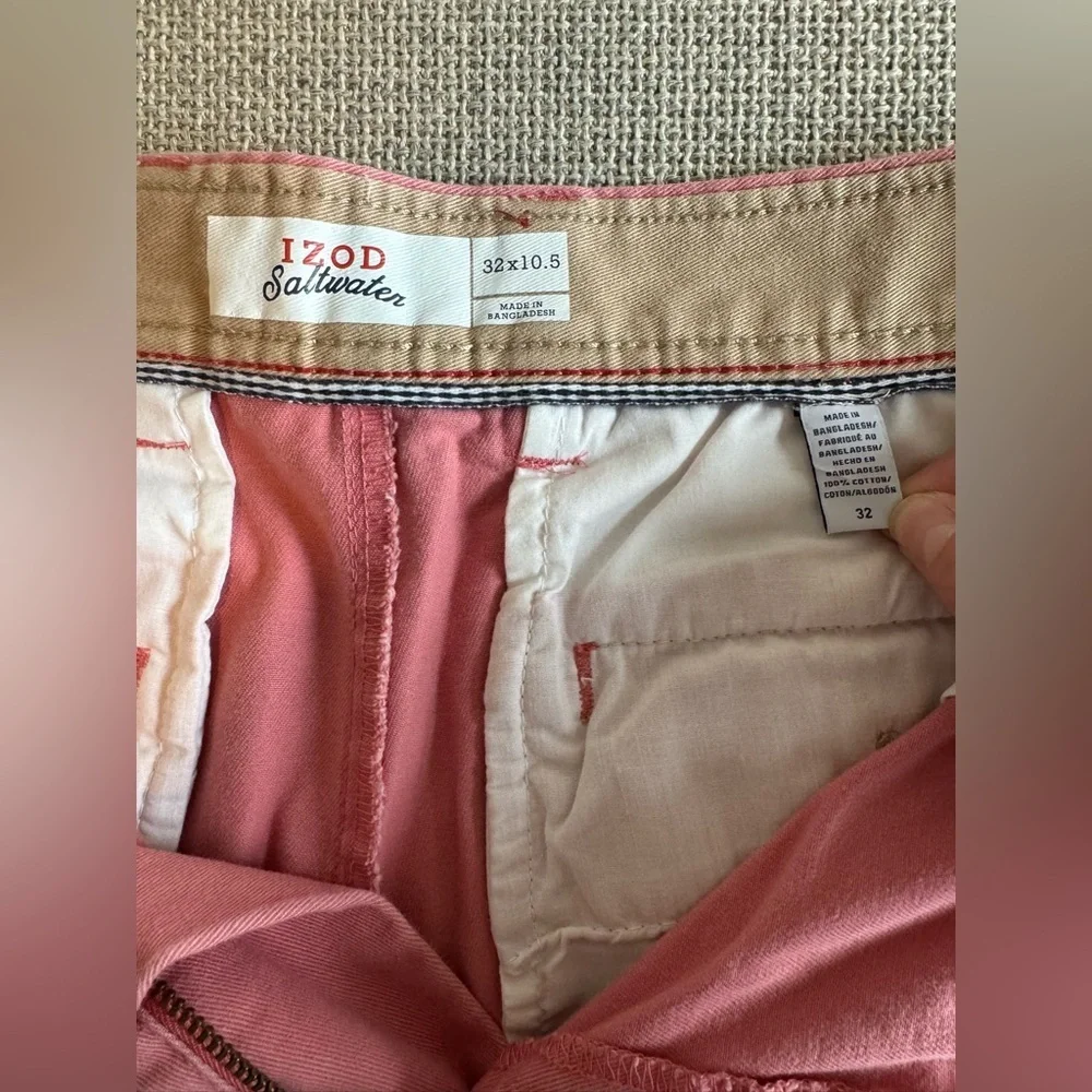 Izod Men's Salmon Flat Front Shorts - Picture 4 of 6